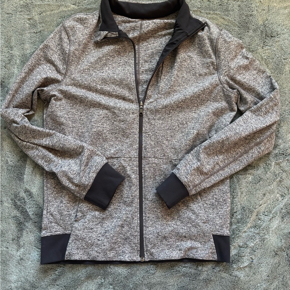 Lululemon Men's Gray and Black Jacket